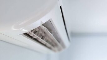 Россиян будут штрафовать на 200 тысяч за кондиционеры: кого коснется