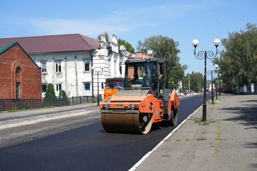 В Бийске обновляют дороги, ведущие к школам и вузам Министерство транспорта Алтайского края   📷