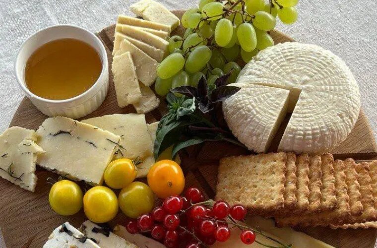 Сыр при диабете: польза и ограничения