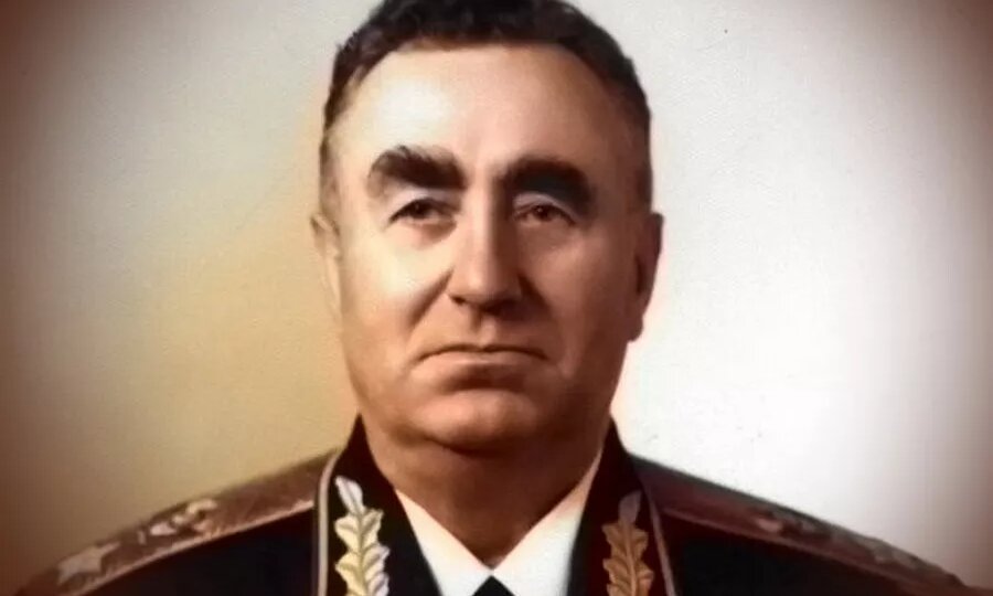 «Пусть смотрит!»: зачем маршал Батицкий лично стрелял в Берию и что было потом