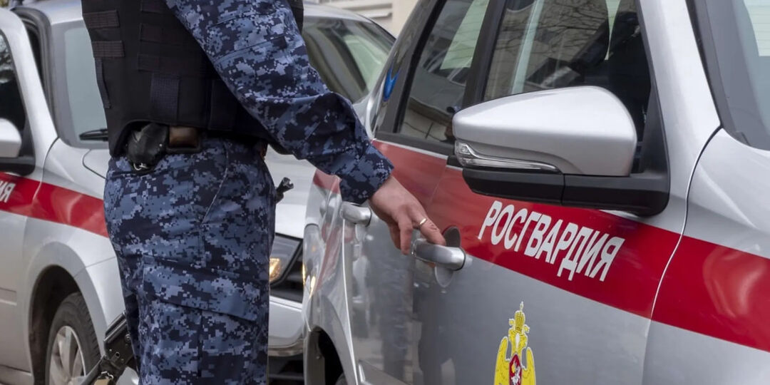 Росгвардия задержала двоих жителей Петербурга, устроивших погром в ресторане