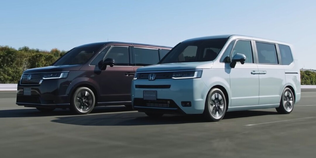 В РФ появился в продаже недорогой семиместный семейный минивэн Honda из Японии