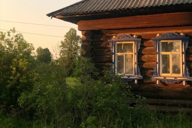 ТЕТРАДЬ, ЗАКЛЕЕННАЯ БЕЛЫМИ ЛИСТАМИ