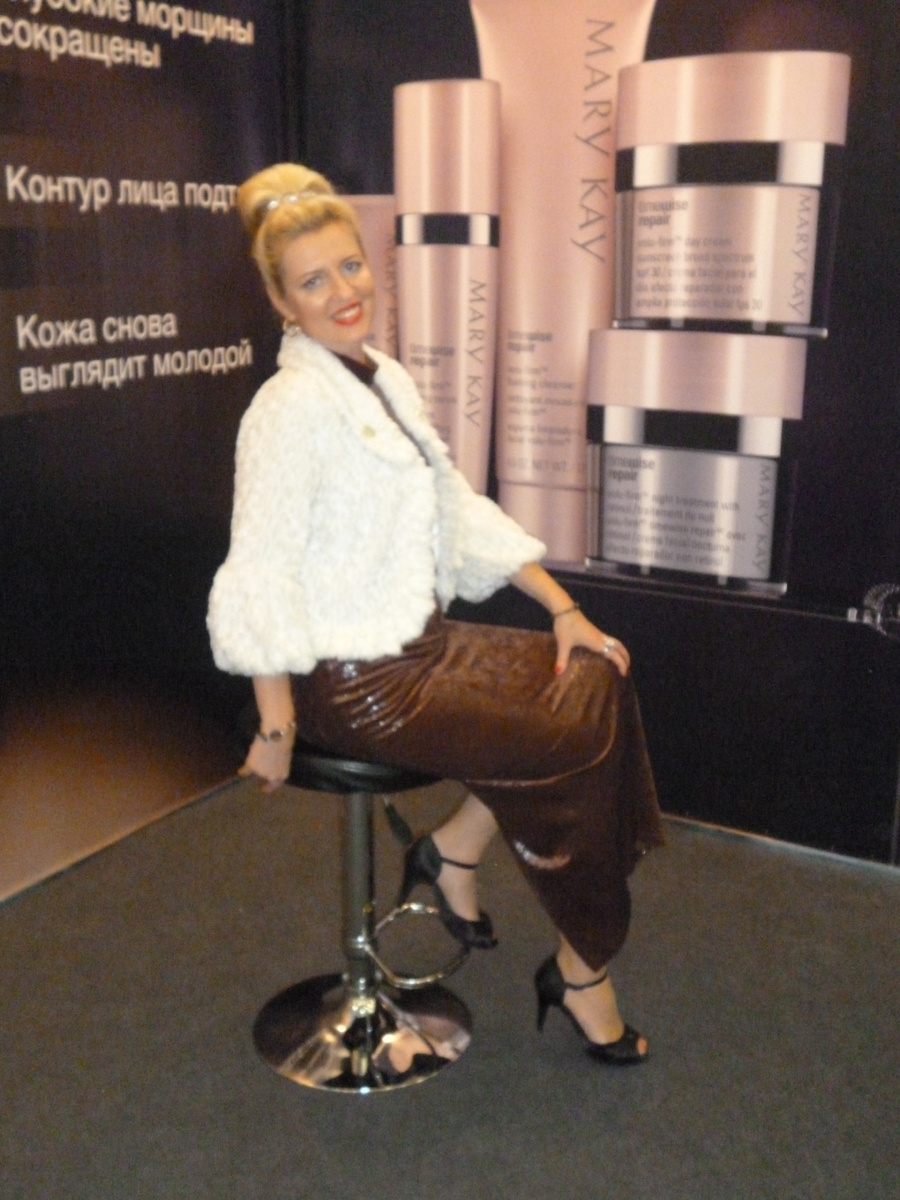 Архивный кадр: эстетика рекламных кампаний Mary Kay. 
