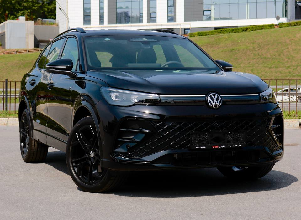 Россияне всё чаще стали покупать новый семейный кроссовер Volkswagen Tiguan L Pro. Рассказываю, чем он интересен