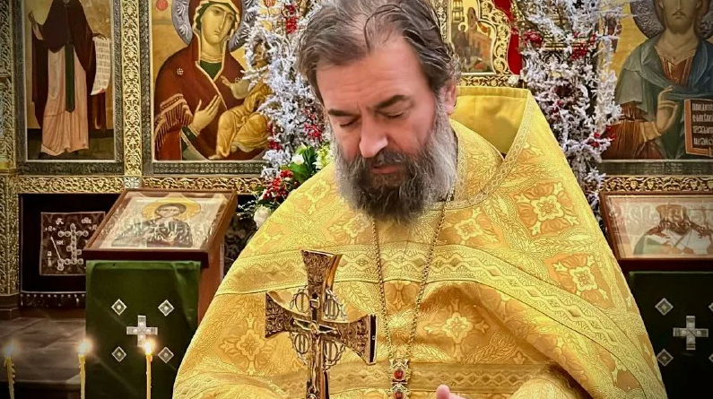 Искажение истории от беспокойного священника!!