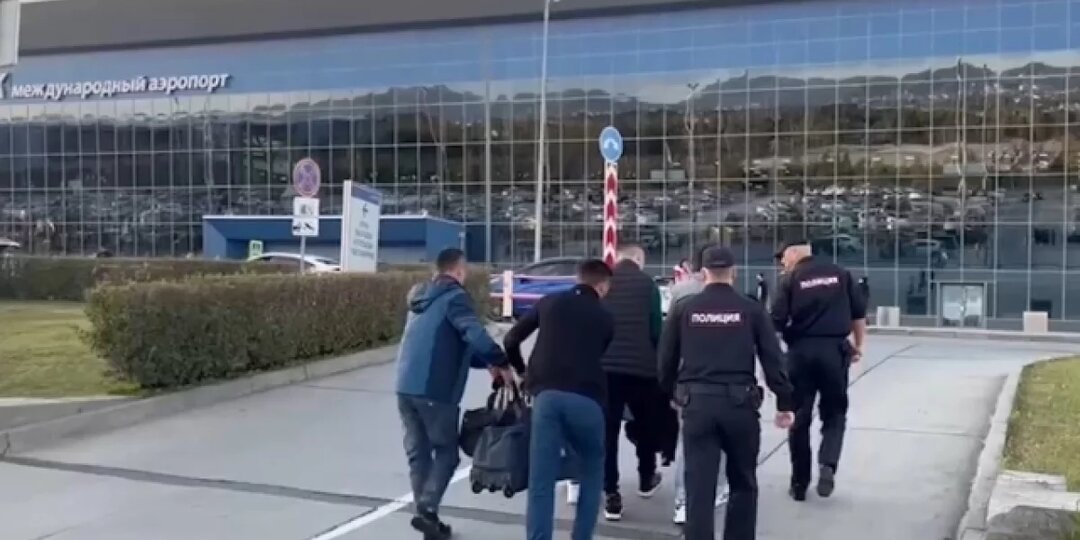 Бывшего имама выдворили из Новосибирска и не пустят в Россию еще 50 лет