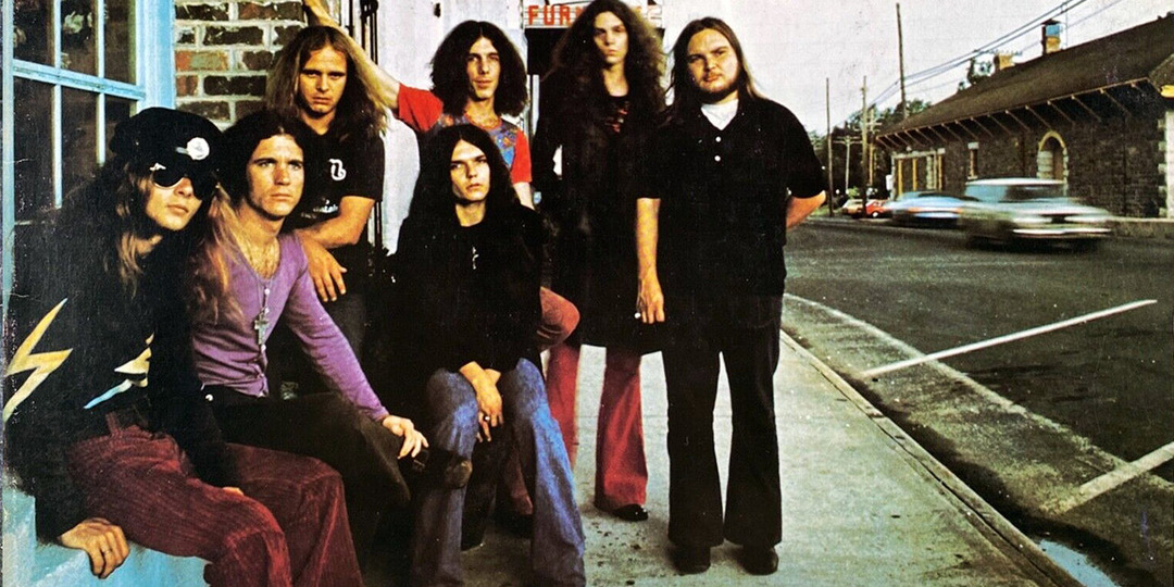 Три гитары, шутка над физруком и южный драйв. История альбома группы Lynyrd Skynyrd