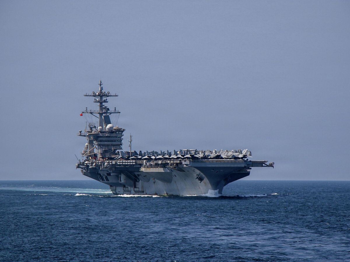    Авианосец USS Abraham Lincoln ВМС США | © Фото : U.S. Navy