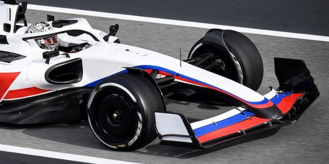 Российским гонщикам вернули флаг и гимн: FIA отменила ограничения