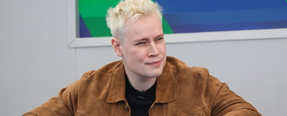 Челябинский композитор подал иск к SHAMANу из-за песни «Россия Мама»