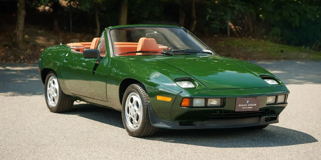 Уникальный кабриолет Porsche 928 ломает заводские шаблоны