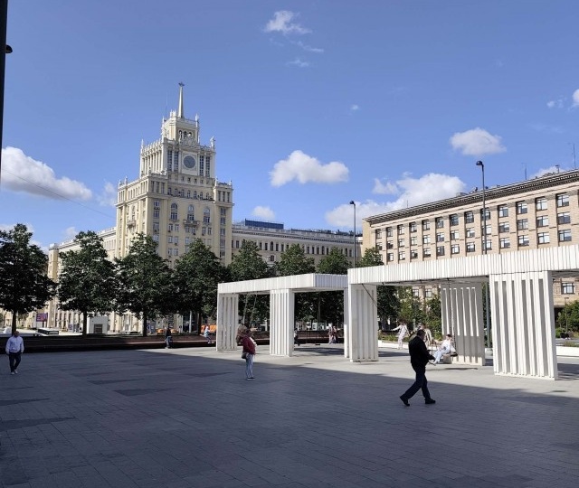 Шляюсь по Москве (задворки Тверской).