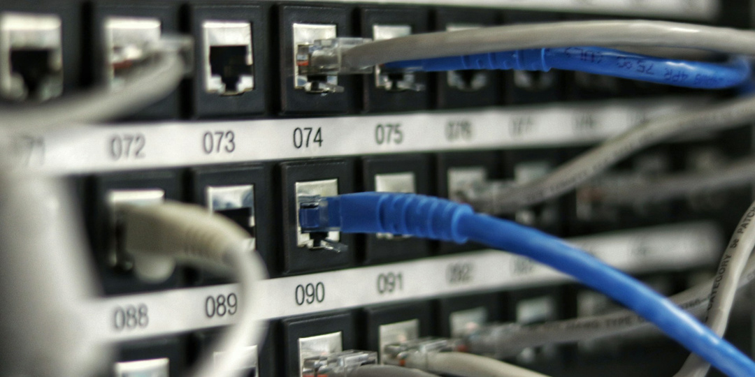 Как «DHCP-сервер» раздаёт IP-адреса и почему статический адрес всё ещё используется?