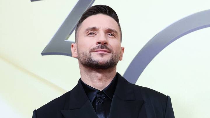 «Дед Сергей»: 43-летнему Лазареву пришло уведомление о пенсии