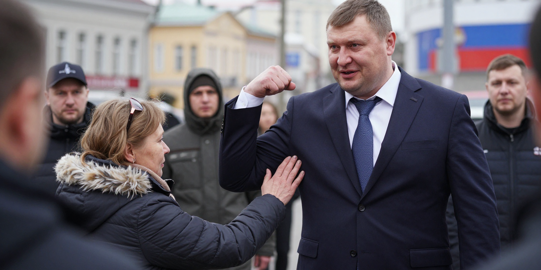 Новосибирчанка потрогала бицепс первого лица страны: как это было