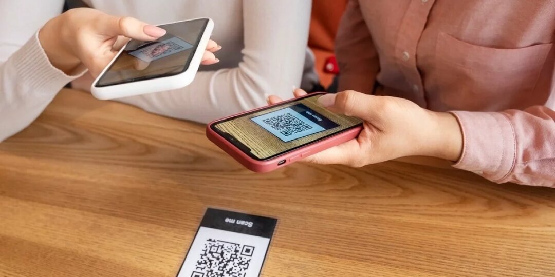 Томичей предупредили о мошенничестве с поддельными QR-кодами