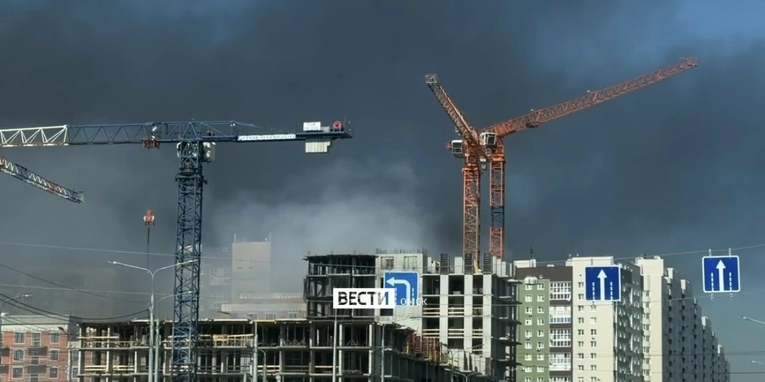 С места пожара на Левобережье в больницу доставлены 11 человек