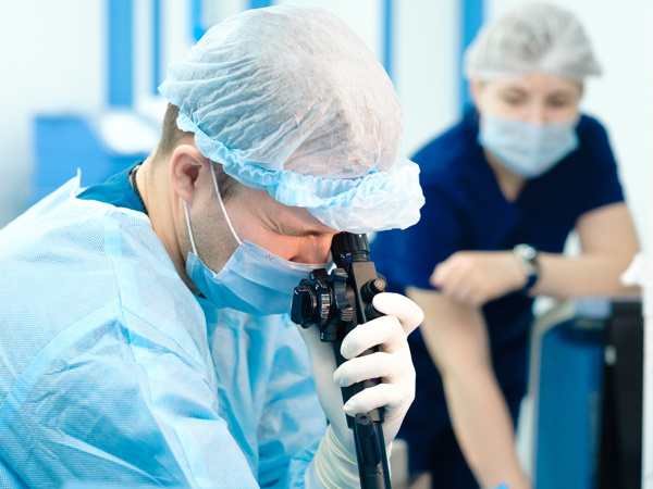 Каковы показания для срочной колоноскопии?