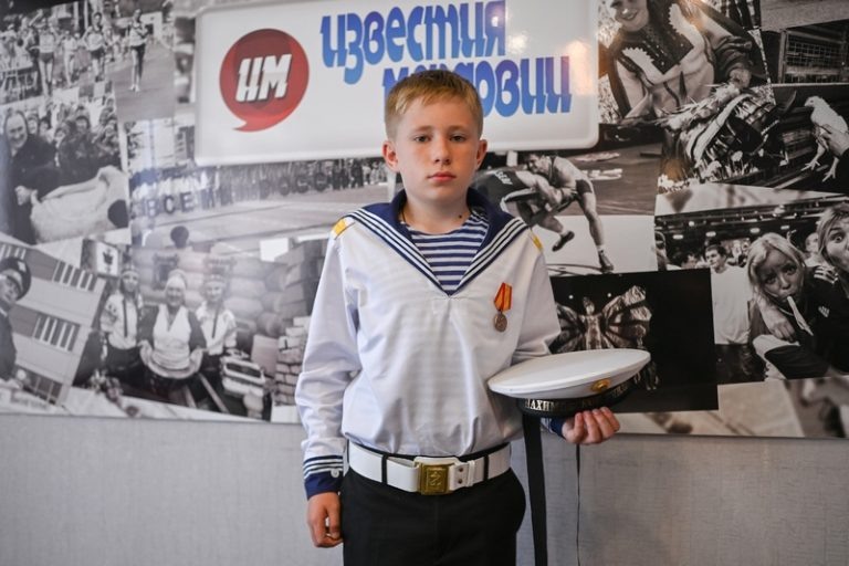 Ушаковец: кадет из Севастополя Виктор Иванов в Мордовии почтил память адмирала