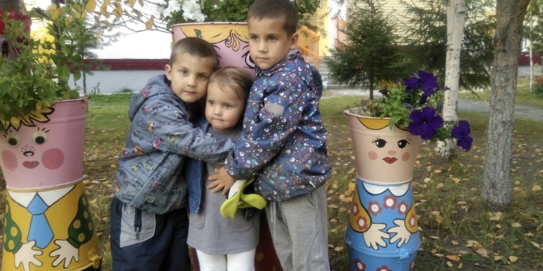 Вся жизнь матери 9-детной…в горшках