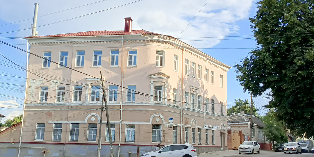 Гуляем по Воронежу в районе Девичка. Часть 2. Улица Сакко и Ванцетти.