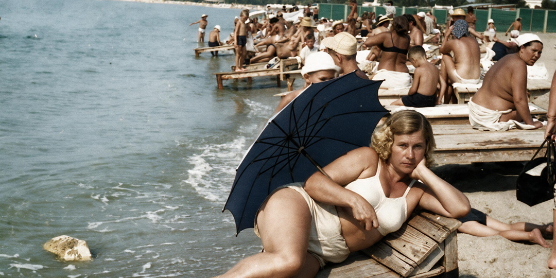 Как выглядели советские девушки в 1950–1960-х годах. 34 цветные фотографии