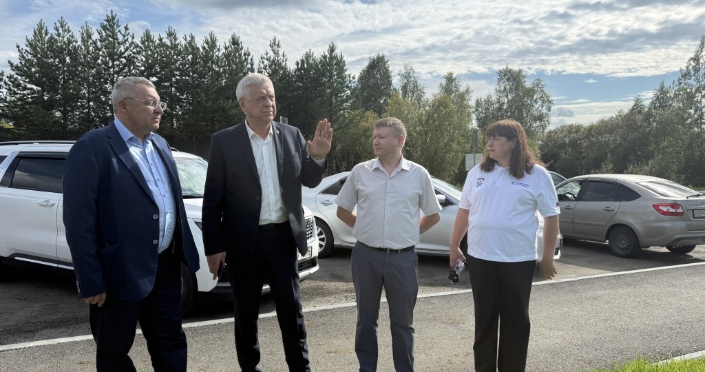 Партдесант проверил строительство парка «Нях» в Нягани