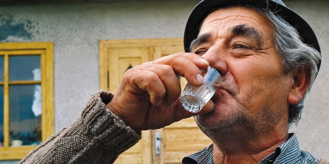 5 традиционных балканских алкогольных напитков, о которых в России почти никто не знает