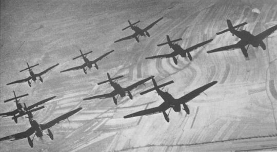 1941 - начало войны. Соотношение самолетов их качества и количества у Красной армии и Германии.