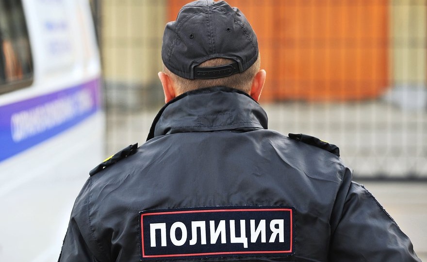 В Подмосковье хозяин дома выстрелил в спину перепутавшему участок незнакомому мужчине