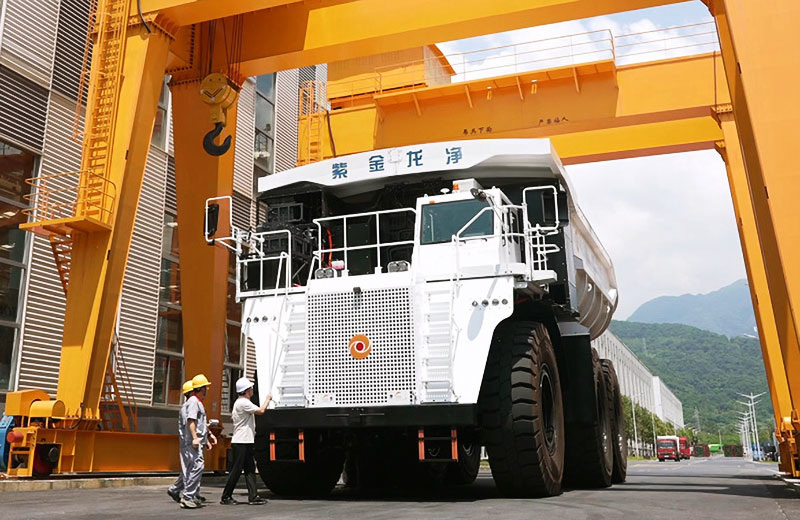 350-тонный ZL230E – Самый большой полностью электрический карьерный самосвал