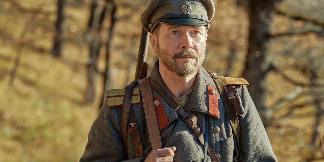 Вышел трейлер исторического сериала «Арсеньев» с Евгением Мироновым в главной роли