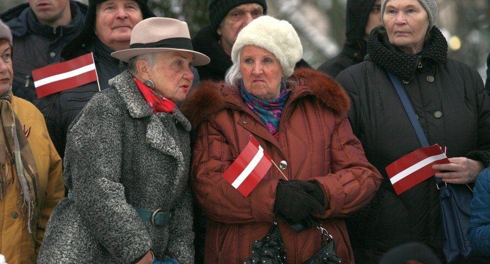 Латвия в ловушке солидарности: Хочет €7 млрд, но получит только займы и бюджетный кризис ЕС