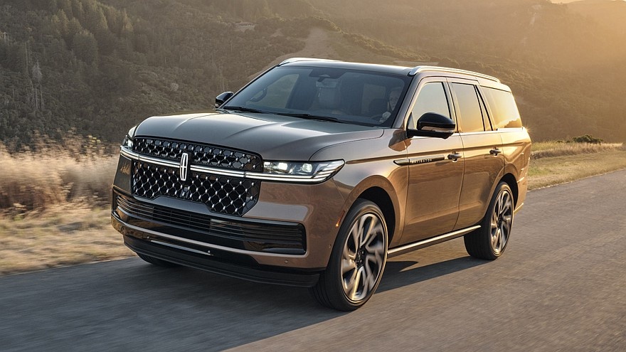    На фото: Lincoln Navigator