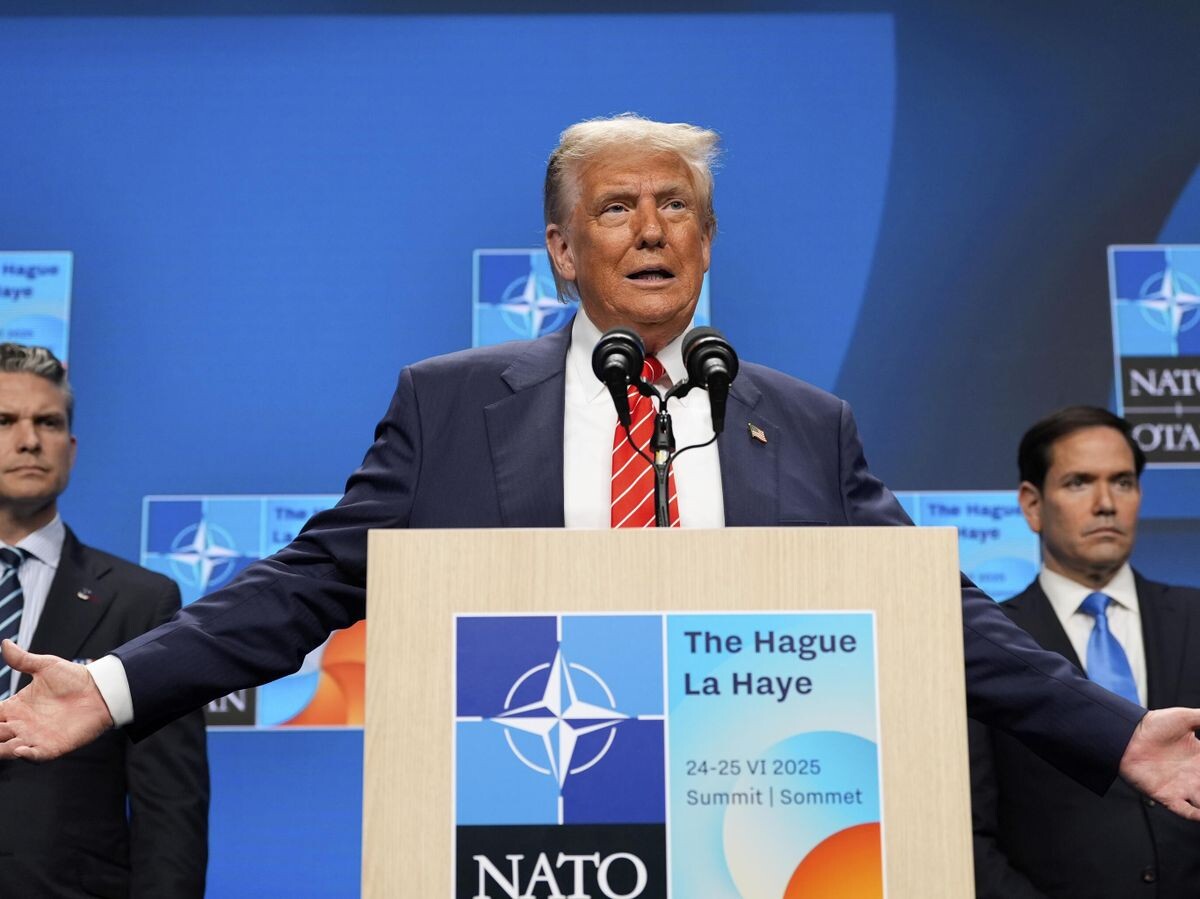    Президент США Дональд Трамп выступает на пресс-конференции по окончании саммита НАТО | © AP Photo / Alex Brandon