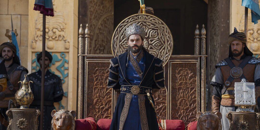 Первые кадры из сериала "Любовь и трон": масштаб съемок действительно впечатляет