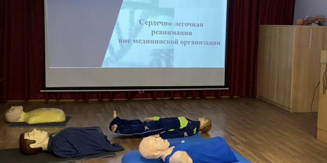 Сотни пустых мест в ординатуре: почему будущие врачи массово отказываются от бюджета