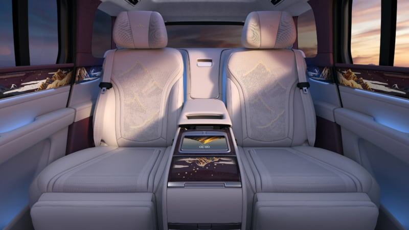 BYD Yangwang U8L: в Китае появится четырёхместная версия