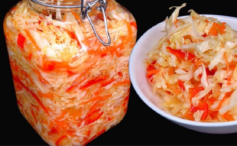 Хрустящая маринованная капуста с перцем за сутки