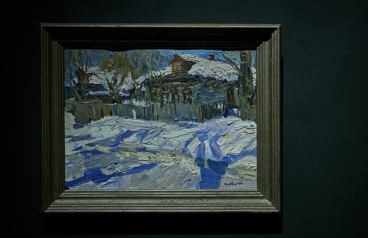 Выставка "Юрий Гусев. Художник, житель Измайлова". Фрагмент экспозиции. Картина "Северное Измайлово" 1970 года . Фотография Григория Матвеева. 