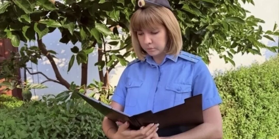 Житель Сочи погасил долг по алиментам после ареста 13 иномарок