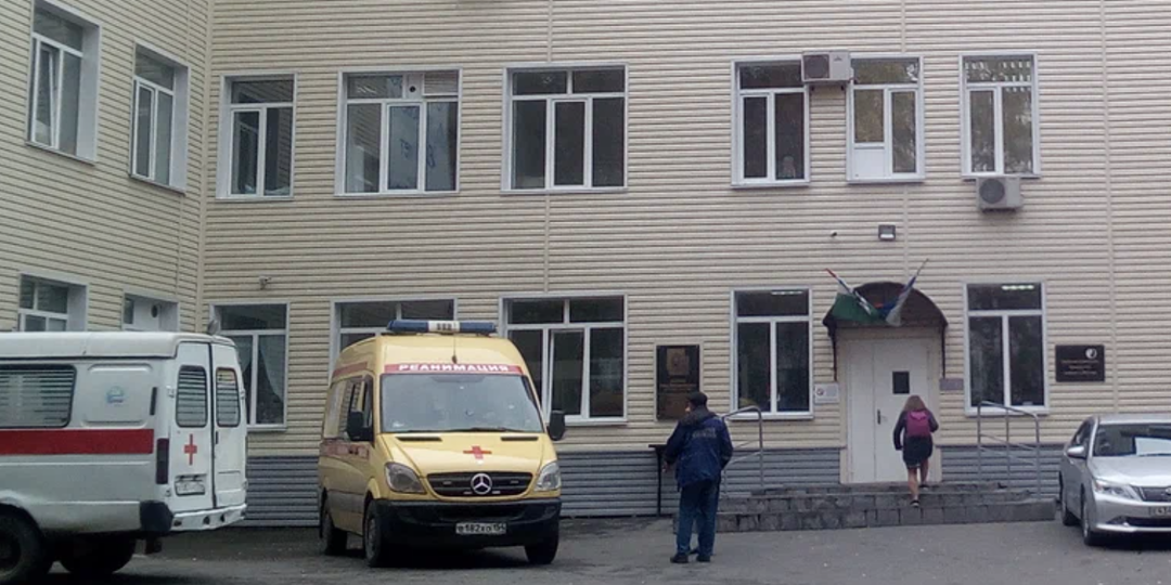 Пятьдесят пациентов за смену: цена, которую платят обе стороны