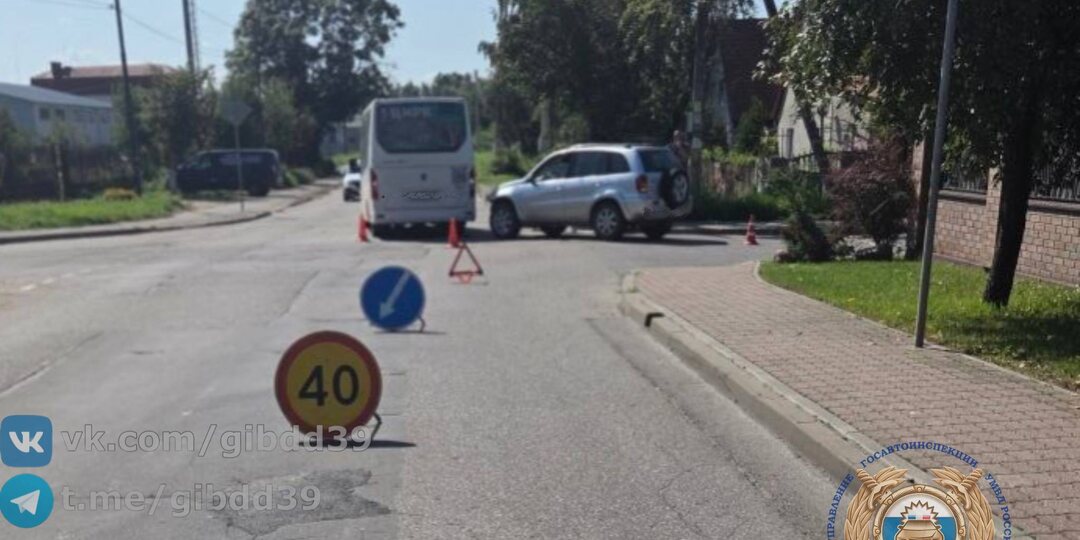 По предварительным данным, 21.08.2026 около 10:53 в городе Калининграде на пересечении улиц Тульская - Баженова, водитель 1977 года