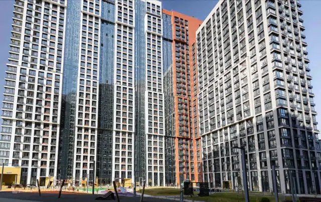В одном московском доме 2676 квартир! Где находятся самые большие «человейники»