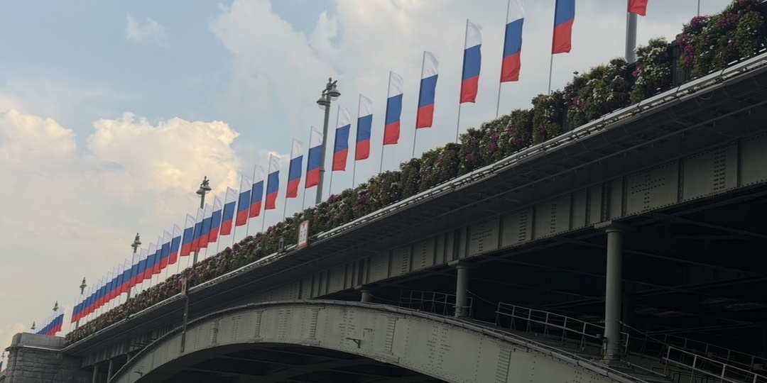 22 августа - День Государственного флага России