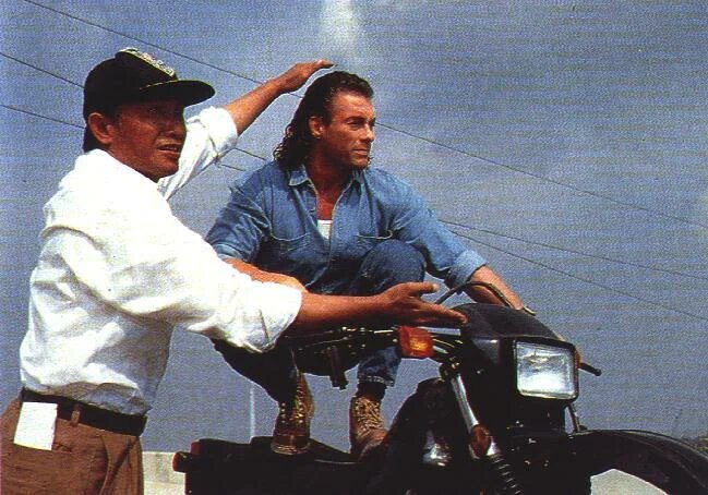 "Трудная мишень" (1993) редкие фото со съемок культового боевика