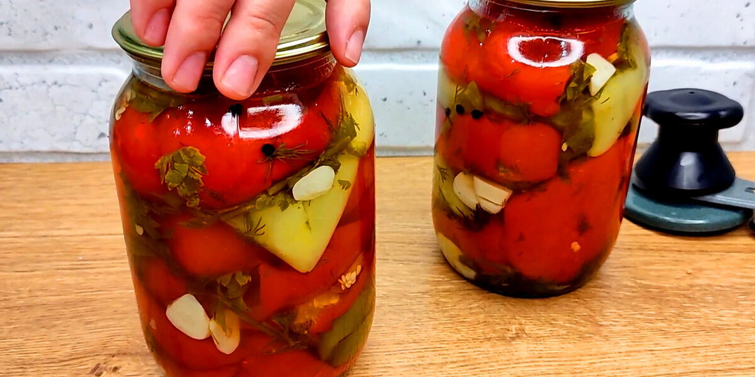 Пикантные перцы на зиму: пожалела, что закрыла так мало — очень вкусная заготовка