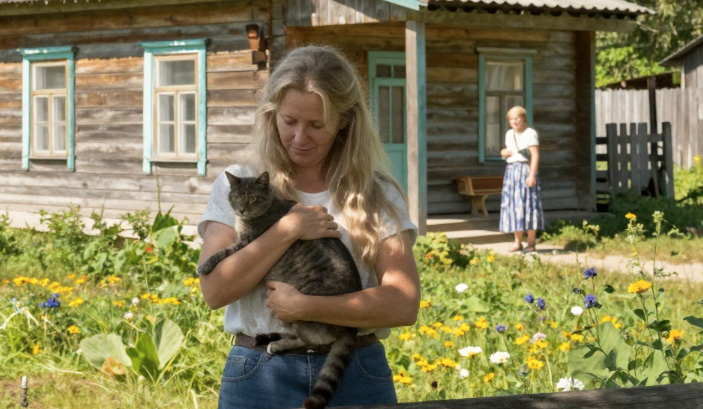Алла вернулась за кошкой через 3 года. Её поведение удивило даже соседей