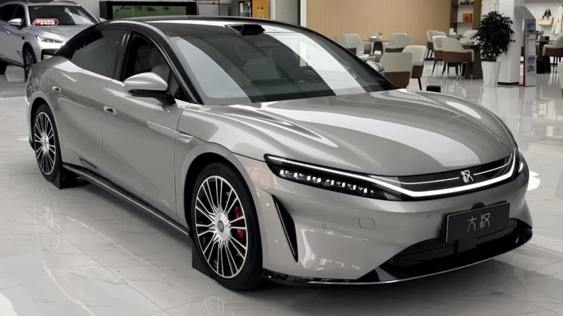 BYD Da Han EV: полноразмерный седан добрался до дилеров в Китае